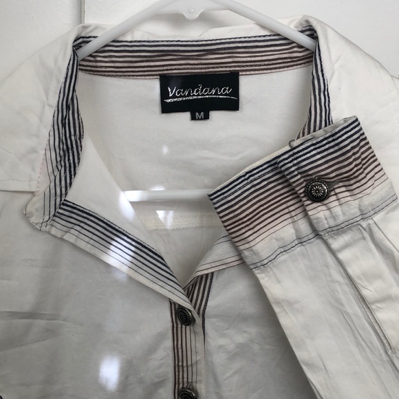 Button down blouse - Picture 2 of 3